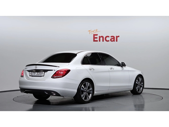 Mercedes-Benz C 220 - автомобили, коли, обяви за нови и употребявани 1