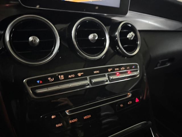 Mercedes-Benz C 220 C220 BlueTEC Avantgarde | HUD | Камера | Smart Key - автомобили, коли, обяви за нови и употребявани 9