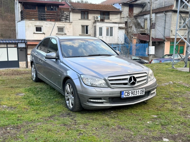 Mercedes-Benz C 220 CDi-автомат-кожа-нави - автомобили, коли, обяви за нови и употребявани 0