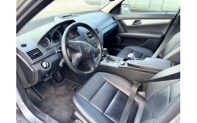mercedes-benz-c-220 - 4