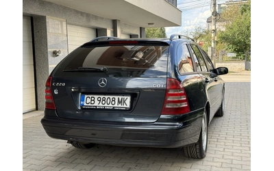 mercedes-benz-c-220 - 4