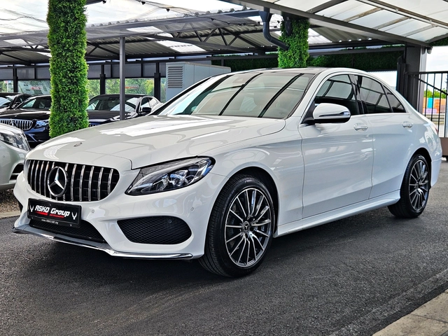 Mercedes-Benz C 220 ! AMG/PANORAMA/CAMERA/MULTIBEAM/BURMESTER/AUTO H/L - автомобили, коли, обяви за нови и употребявани 0