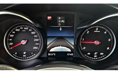 Mercedes-Benz C 220 ! AMG/PANORAMA/CAMERA/MULTIBEAM/BURMESTER/AUTO H/L - автомобили, коли, обяви за нови и употребявани 9