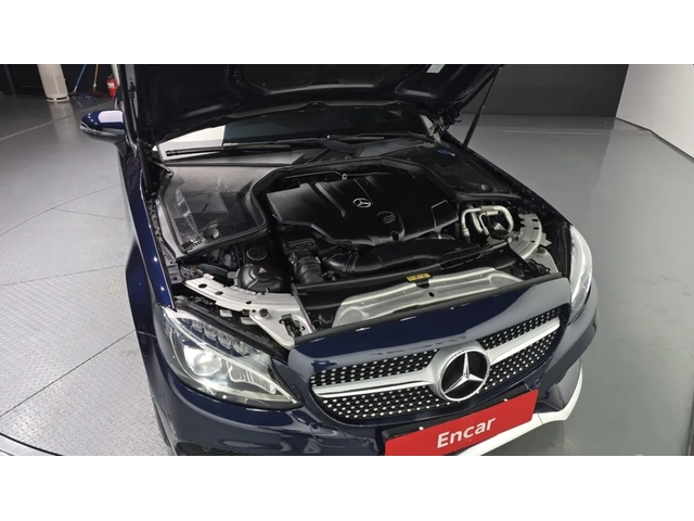 Mercedes-Benz C 220 d / AMG ПАКЕТ / HUD - автомобили, коли, обяви за нови и употребявани 4