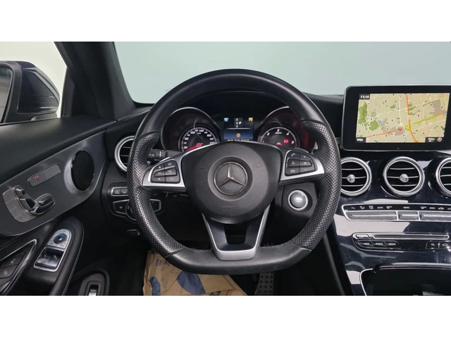 Mercedes-Benz C 220 d / AMG ПАКЕТ / HUD - автомобили, коли, обяви за нови и употребявани 7