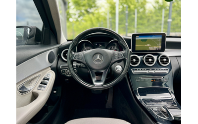 Mercedes-Benz C 220 AMG LINE / ПАНОРАМЕН ТАВАН / KEYLESS GO - автомобили, коли, обяви за нови и употребявани 7