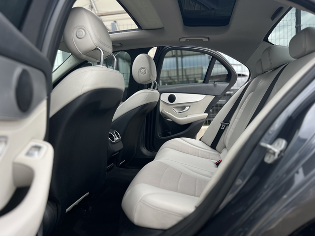 Mercedes-Benz C 220 AMG LINE / ПАНОРАМЕН ТАВАН / KEYLESS GO - автомобили, коли, обяви за нови и употребявани 8