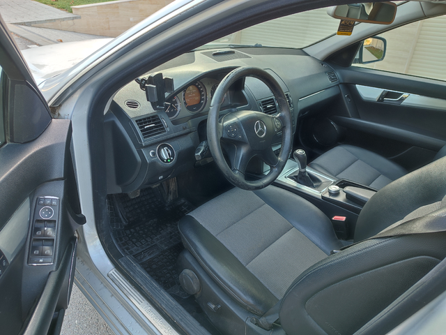 Mercedes-Benz C 220 CDI - автомобили, коли, обяви за нови и употребявани 5