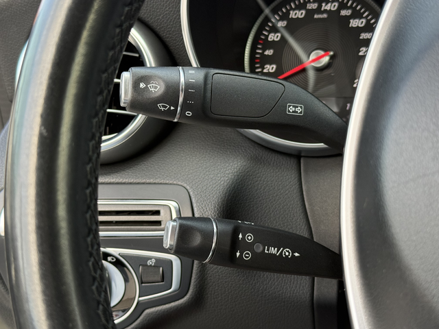 Mercedes-Benz C 220 D* 2017г.* AMG Line* 141.000KM* Сервизна История* Нова* - автомобили, коли, обяви за нови и употребявани 15