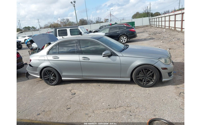 Mercedes-Benz C 250 1.8L I-4 DI, DOHC, VVT, TURBO, 201HP Rear Wheel Drive - автомобили, коли, обяви за нови и употребявани 12