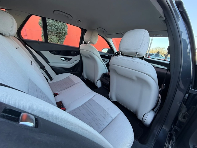 Mercedes-Benz C 250 BiTurbo* AMG* LED - автомобили, коли, обяви за нови и употребявани 8