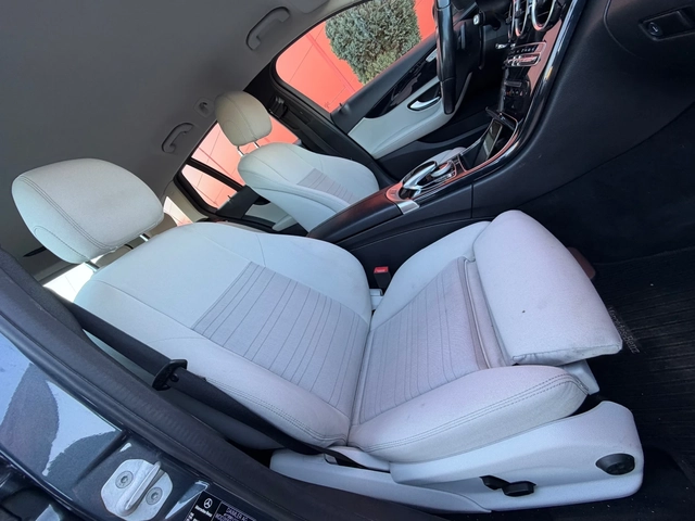 Mercedes-Benz C 250 BiTurbo* AMG* LED - автомобили, коли, обяви за нови и употребявани 9