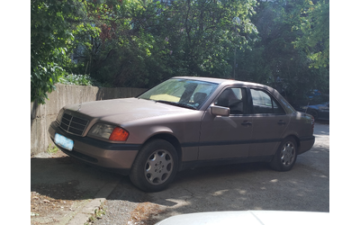 Mercedes-Benz C 250 Седан - автомобили, коли, обяви за нови и употребявани 13