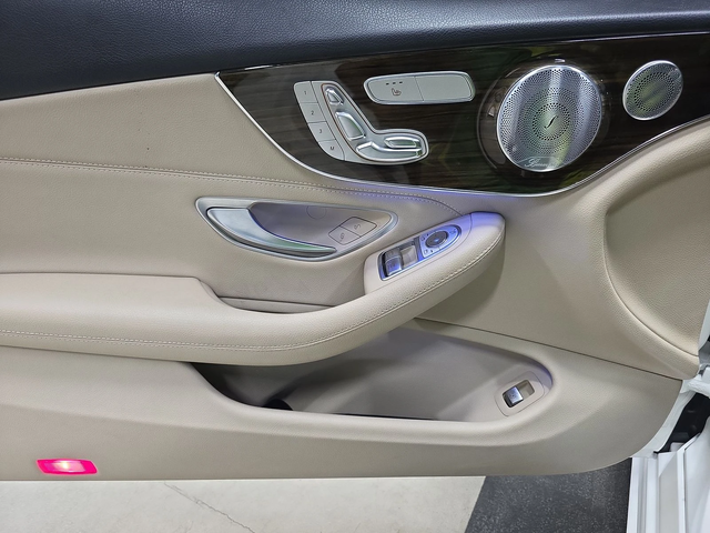 Mercedes-Benz C 300 AMG* 9G* BURMASTER* PANO* KEYLESS GO* AMBIENT* FAC - автомобили, коли, обяви за нови и употребявани 12