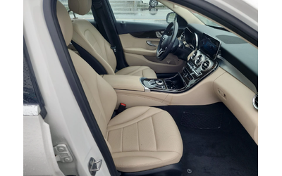 Mercedes-Benz C 300 FACELIFT* KEYLESS GO* М.ТОЧКА* ПОДГРЕВ* KAMERA - автомобили, коли, обяви за нови и употребявани 11