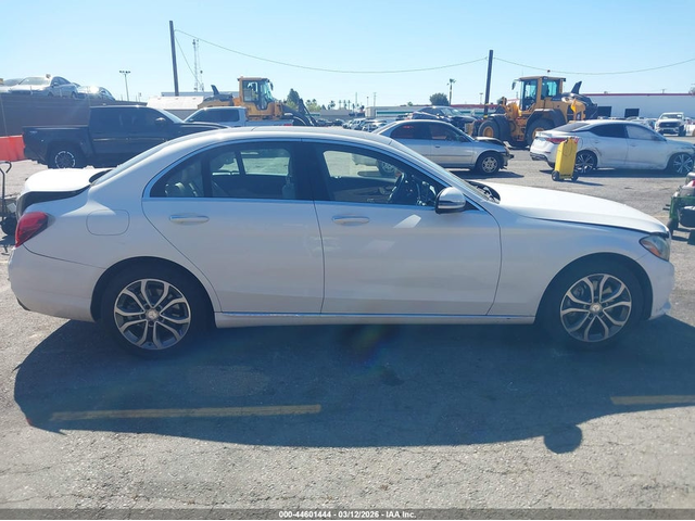 Mercedes-Benz C 300 2.0L I-4 DI, DOHC, VVT, TURBO, 241HP All Wheel Drive - автомобили, коли, обяви за нови и употребявани 12