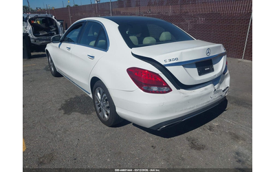 mercedes-benz-c-300-2-0l-i-4-di-dohc-vvt-turbo-241hp-all-wheel-drive - 2