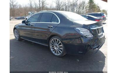 mercedes-benz-c-300-2-0l-i-4-di-dohc-vvt-turbo-241hp-all-wheel-drive - 2