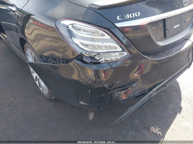 Mercedes-Benz C 300 2.0L I-4 DI, DOHC, VVT, TURBO, 241HP All Wheel Drive - автомобили, коли, обяви за нови и употребявани 5