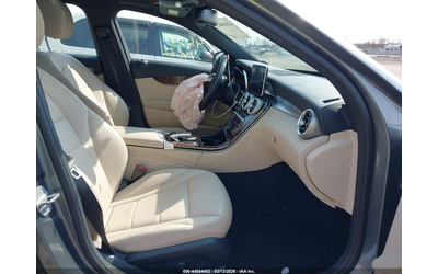 mercedes-benz-c-300-2-0l-i-4-di-dohc-vvt-turbo-241hp-all-wheel-drive - 4