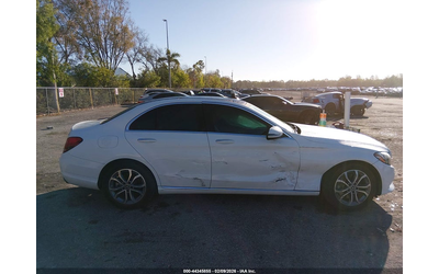 Mercedes-Benz C 300 2.0L I-4 DI, DOHC, VVT, TURBO, 241HP All Wheel Drive - автомобили, коли, обяви за нови и употребявани 12