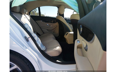 Mercedes-Benz C 300 2.0L I-4 DI, DOHC, VVT, TURBO, 241HP All Wheel Drive - автомобили, коли, обяви за нови и употребявани 7