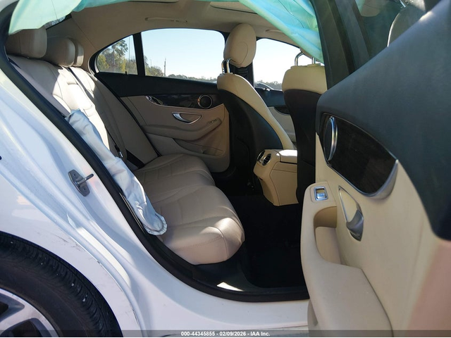 Mercedes-Benz C 300 2.0L I-4 DI, DOHC, VVT, TURBO, 241HP All Wheel Drive - автомобили, коли, обяви за нови и употребявани 7