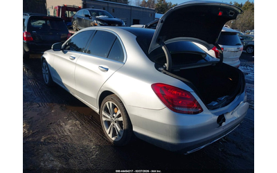 mercedes-benz-c-300-2-0l-i-4-di-dohc-vvt-turbo-241hp-all-wheel-drive - 2