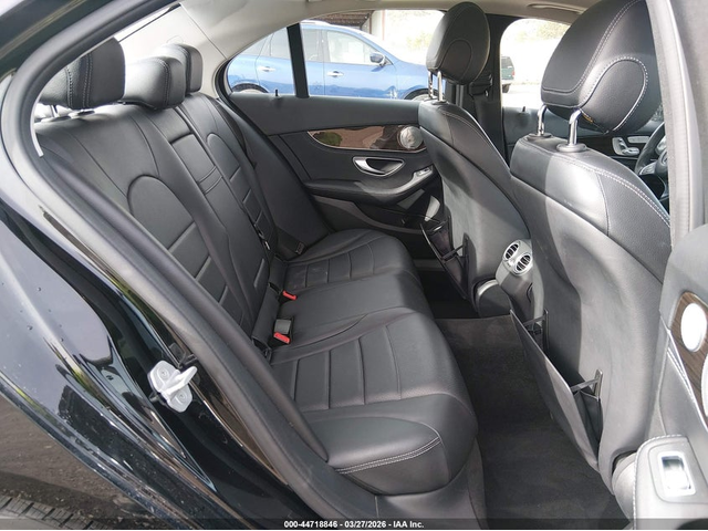 Mercedes-Benz C 300 2.0L I-4 DI, DOHC, VVT, TURBO, 241HP All Wheel Drive - автомобили, коли, обяви за нови и употребявани 7