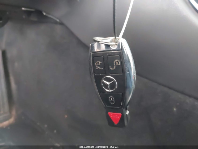 Mercedes-Benz C 300 2.0L I-4 DI, DOHC, VVT, TURBO, 241HP Rear Wheel Drive - автомобили, коли, обяви за нови и употребявани 10