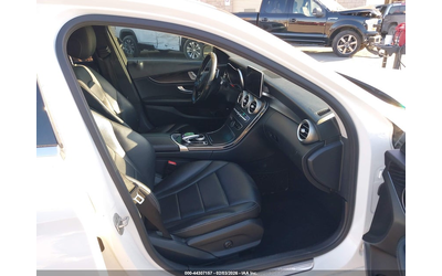 mercedes-benz-c-300-2-0l-i-4-di-dohc-vvt-turbo-241hp-rear-wheel-drive - 4