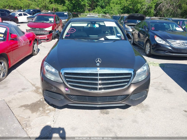 Mercedes-Benz C 300 2.0L I-4 DI, DOHC, VVT, TURBO, 241HP Rear Wheel Drive - автомобили, коли, обяви за нови и употребявани 11