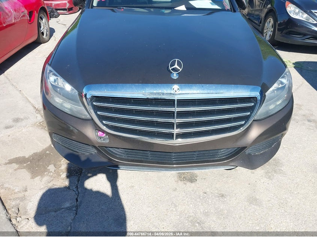 Mercedes-Benz C 300 2.0L I-4 DI, DOHC, VVT, TURBO, 241HP Rear Wheel Drive - автомобили, коли, обяви за нови и употребявани 5