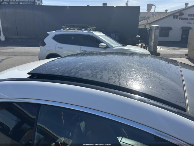 Mercedes-Benz C 300 2.0L I-4 DI, DOHC, VVT, TURBO, 241HP Rear Wheel Drive - автомобили, коли, обяви за нови и употребявани 12