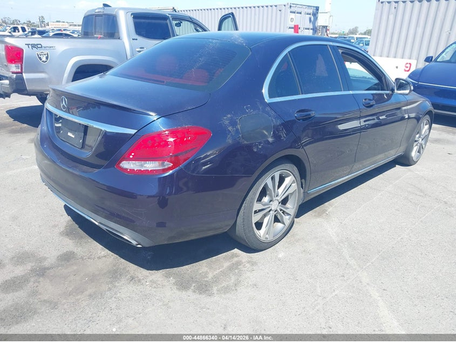 Mercedes-Benz C 300 2.0L I-4 DI, DOHC, VVT, TURBO, 241HP Rear Wheel Drive - автомобили, коли, обяви за нови и употребявани 3