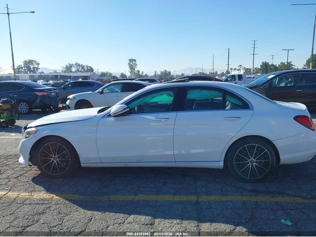 Mercedes-Benz C 300 2.0L I-4 DI, DOHC, VVT, TURBO, 255HP Rear Wheel Drive - автомобили, коли, обяви за нови и употребявани 13