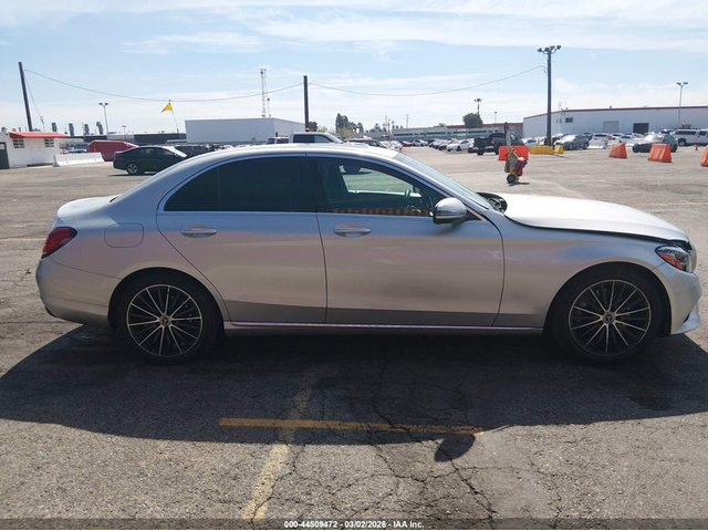 Mercedes-Benz C 300 2.0L I-4 DI, DOHC, VVT, TURBO, 255HP Rear Wheel Drive - автомобили, коли, обяви за нови и употребявани 12