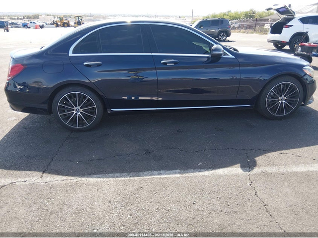 Mercedes-Benz C 300 2.0L I-4 DI, DOHC, VVT, TURBO, 255HP Rear Wheel Drive - автомобили, коли, обяви за нови и употребявани 12