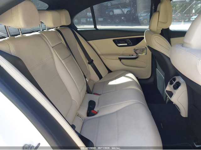 Mercedes-Benz C 300 2.0L I-4 DI, DOHC, VVT, TURBO, PREMIUM , 255HP Rear Wheel Drive - автомобили, коли, обяви за нови и употребявани 7