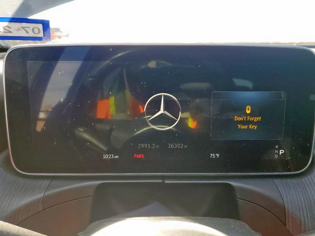 Mercedes-Benz C 300 360* DIGITAL* DISTRONIC* BURMESTER* - автомобили, коли, обяви за нови и употребявани 8