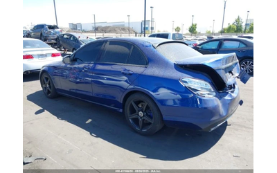 Mercedes-Benz C 300 - автомобили, коли, обяви за нови и употребявани 12