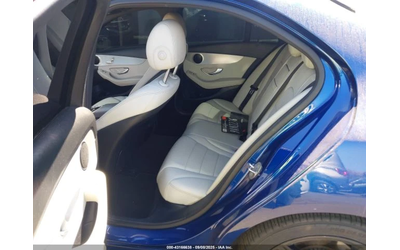 Mercedes-Benz C 300 - автомобили, коли, обяви за нови и употребявани 7