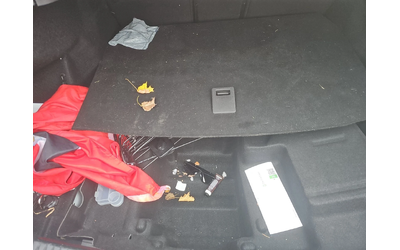 Mercedes-Benz C 300 4MATIC | AMG ПАКЕТ | BURMESTER | ПАНОРАМА | - автомобили, коли, обяви за нови и употребявани 15