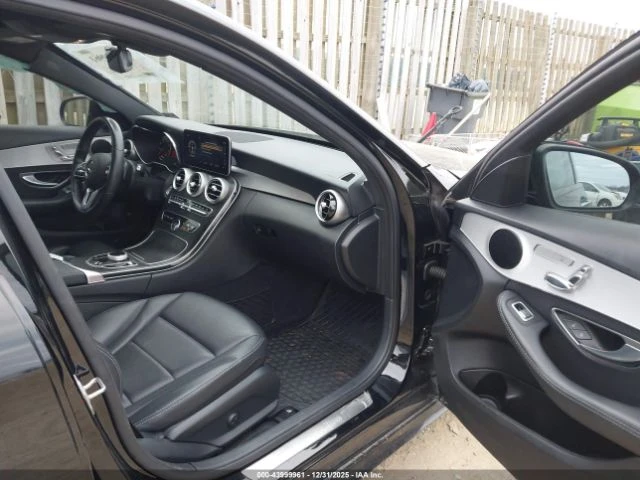 Mercedes-Benz C 300 4-Matic - автомобили, коли, обяви за нови и употребявани 4