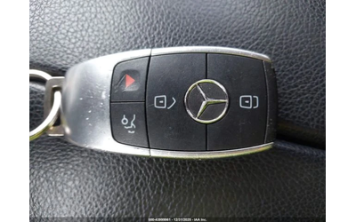 Mercedes-Benz C 300 4-Matic - автомобили, коли, обяви за нови и употребявани 9