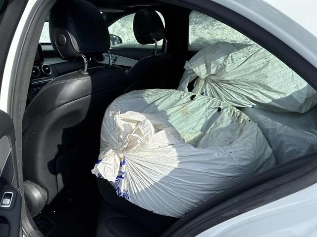 Mercedes-Benz C 300 AMG-pkg* Night-pkg* Keyless* Rear Camera* Ambient* - автомобили, коли, обяви за нови и употребявани 10