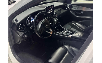 Mercedes-Benz C 300 4M* AMG-pkg* Пано* Подгрев* 360View - автомобили, коли, обяви за нови и употребявани 6
