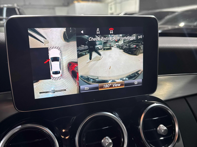 Mercedes-Benz C 300 4M* AMG-pkg* Пано* Подгрев* 360View - автомобили, коли, обяви за нови и употребявани 9