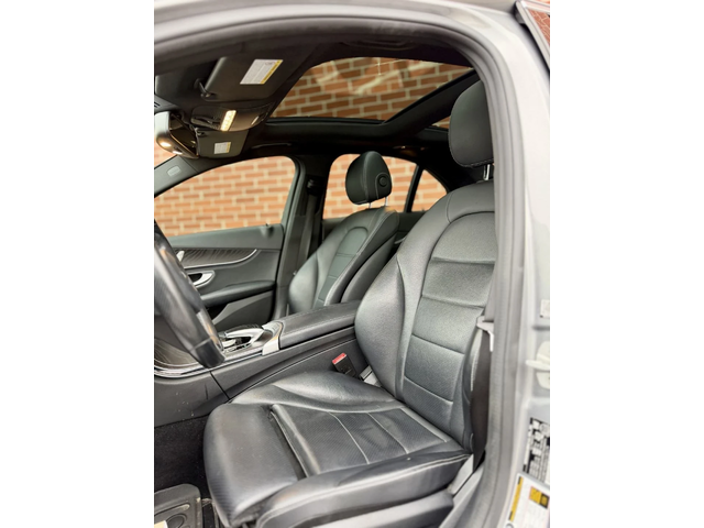 Mercedes-Benz C 300 4M* AMG-pkg* Keyless* Ambient* Подгрев* Пано - автомобили, коли, обяви за нови и употребявани 6