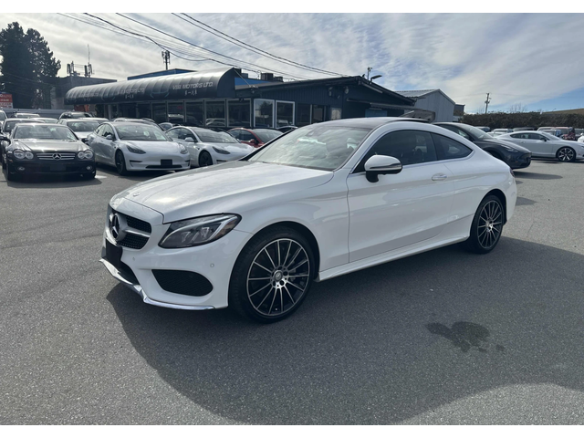 Mercedes-Benz C 300 4MATIC* КОжа* Подгрев* Кейлес* Blind Spot* - автомобили, коли, обяви за нови и употребявани 0